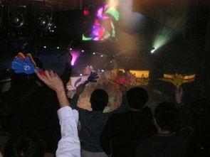 台风演唱会爆料新闻视频,独家爆料视频揭秘精彩瞬间  第3张